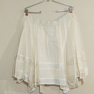 Cream handkerchief  Banana Republic Heritage skirt NWT